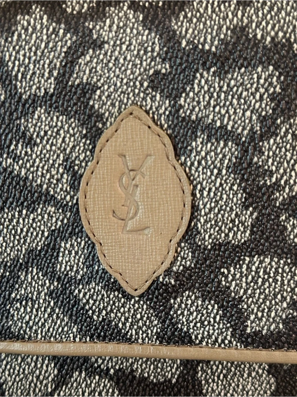 YSL Gray & Black Vintage Giraffe Print Clutch - Picture 7 of 10